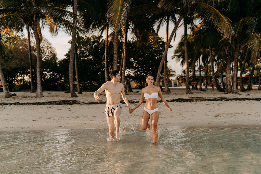 plage de Bois Jolan couple